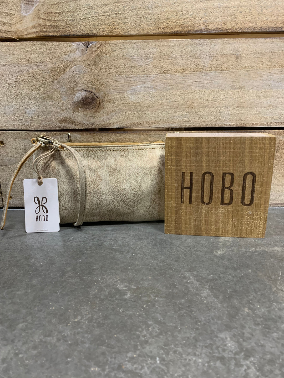 Hobo Darcy Crossbody