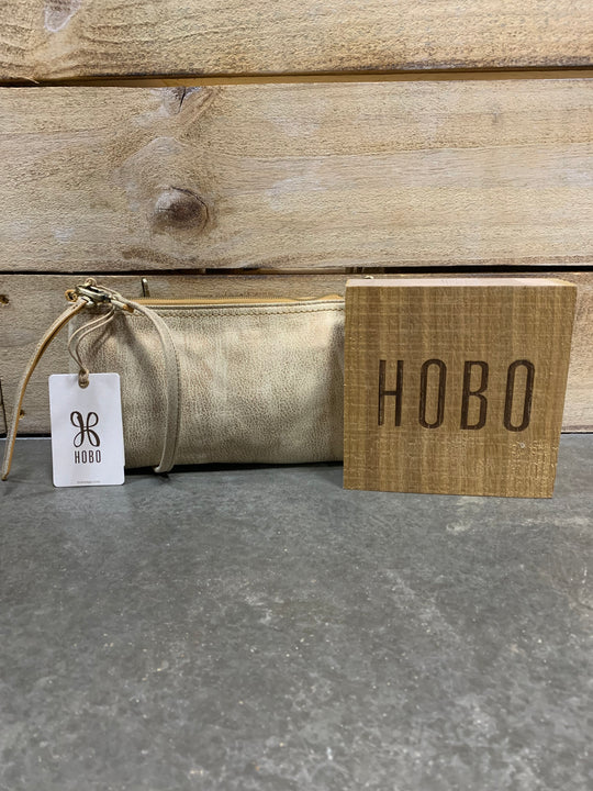Hobo Darcy Crossbody