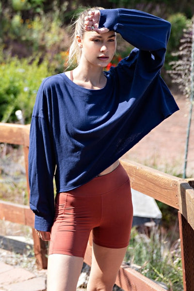 Free To Move Top