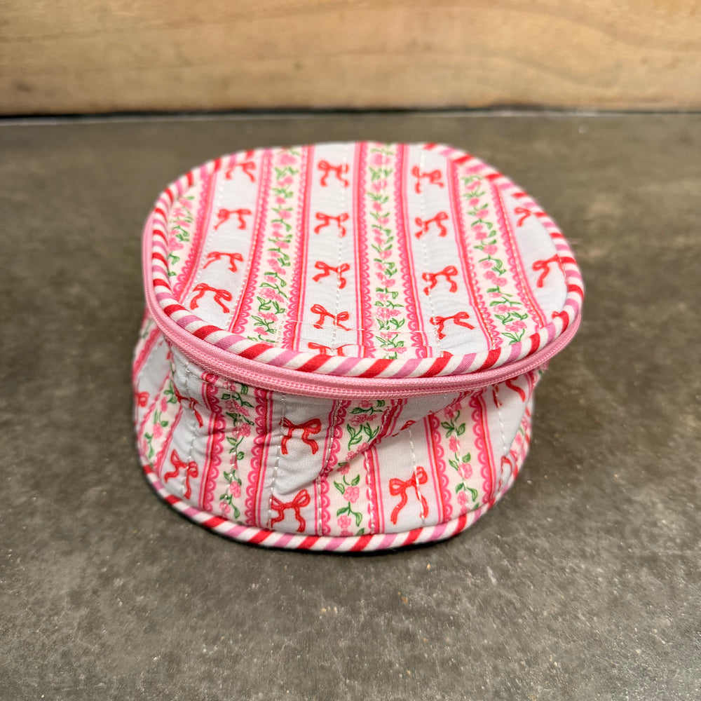 Simply Southern Quilted Round Case