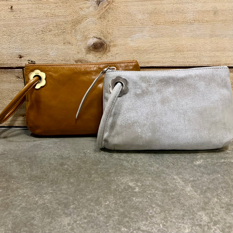 Hobo Daisy Daze Wristlet