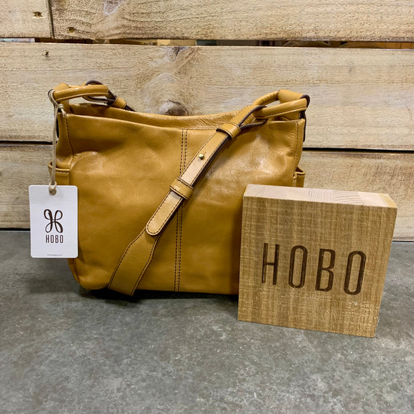 Hobo Sheila Crossbody