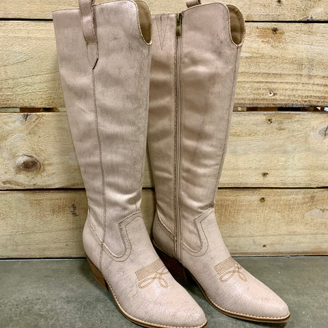 Corky’s Hats Off Boots