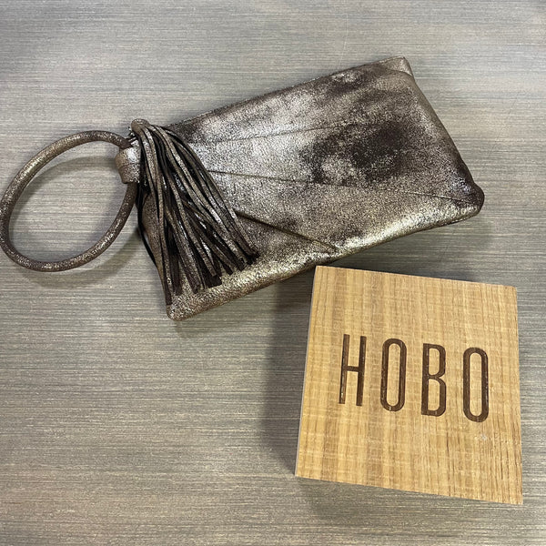 Hobo Sheila Soft Ring Clutch