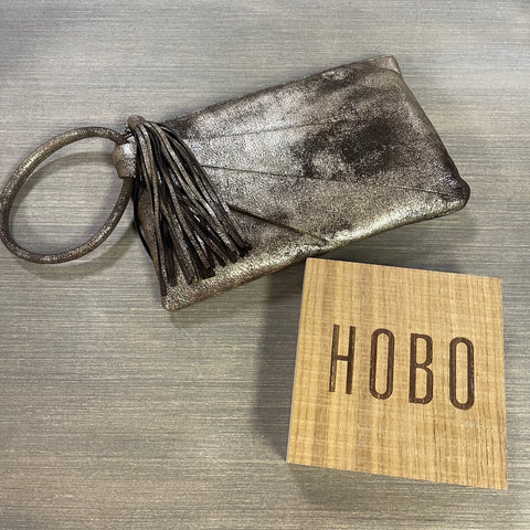 Hobo Sheila Soft Ring Clutch